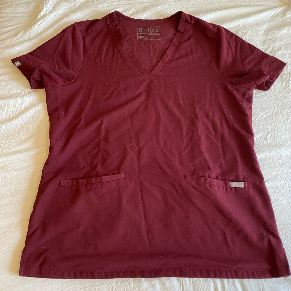 Figs scrub top
